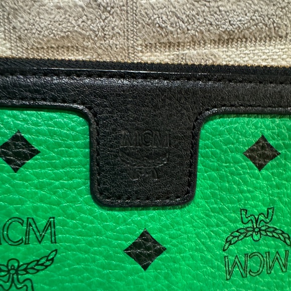 MCM Visetos Liz Shopper Tote Pouch - Picture 5 of 12